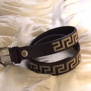 Patagonia leather belt embroidered brown beige with brass buckle